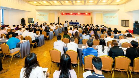 埋头赶路，也要抬头寻道