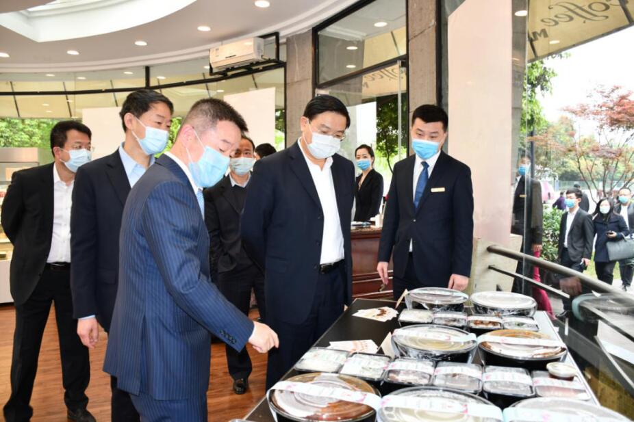 王凤朝副省长赴省尊龙凯时集团调研 疫情防控、生产经营和改革发展工作